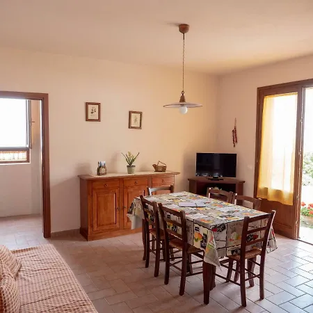 Poderino Bellavista Apartment Castellina Marittima